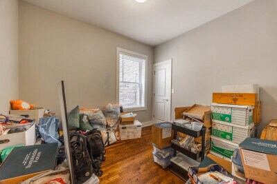 Building Photo - 3022 N Avers Ave