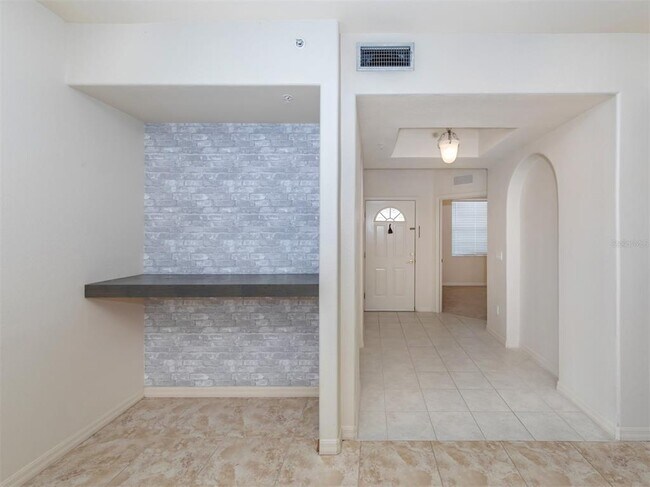 Building Photo - 4437 Corso Venetia Blvd