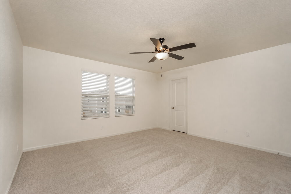 Building Photo - 5607 Finch Cyn