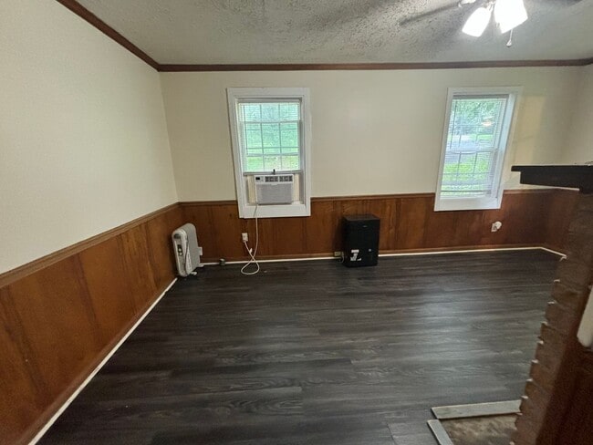 Building Photo - 201/203 Grove Avenue