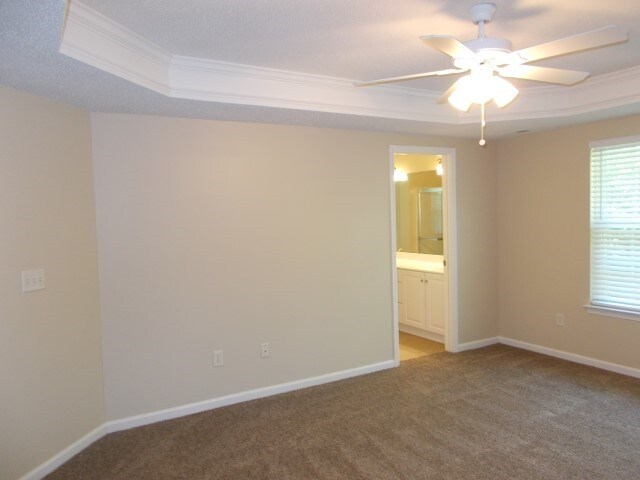 Building Photo - 8526 Fox Tail Ln