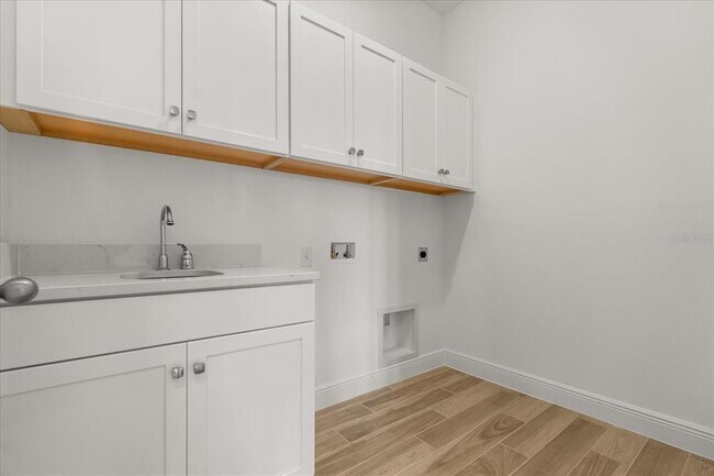 Building Photo - 9930 Ballast Dr