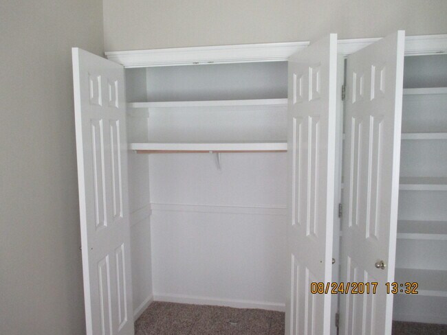 Building Photo - 4 Bedroom Home in Hobble Creek!