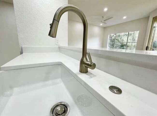 Building Photo - 5017 City St