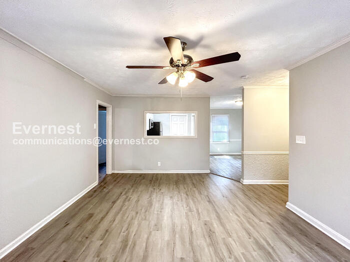 Building Photo - 2776 Palm Dr