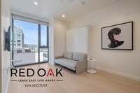 Building Photo - 6401 Wilshire Blvd