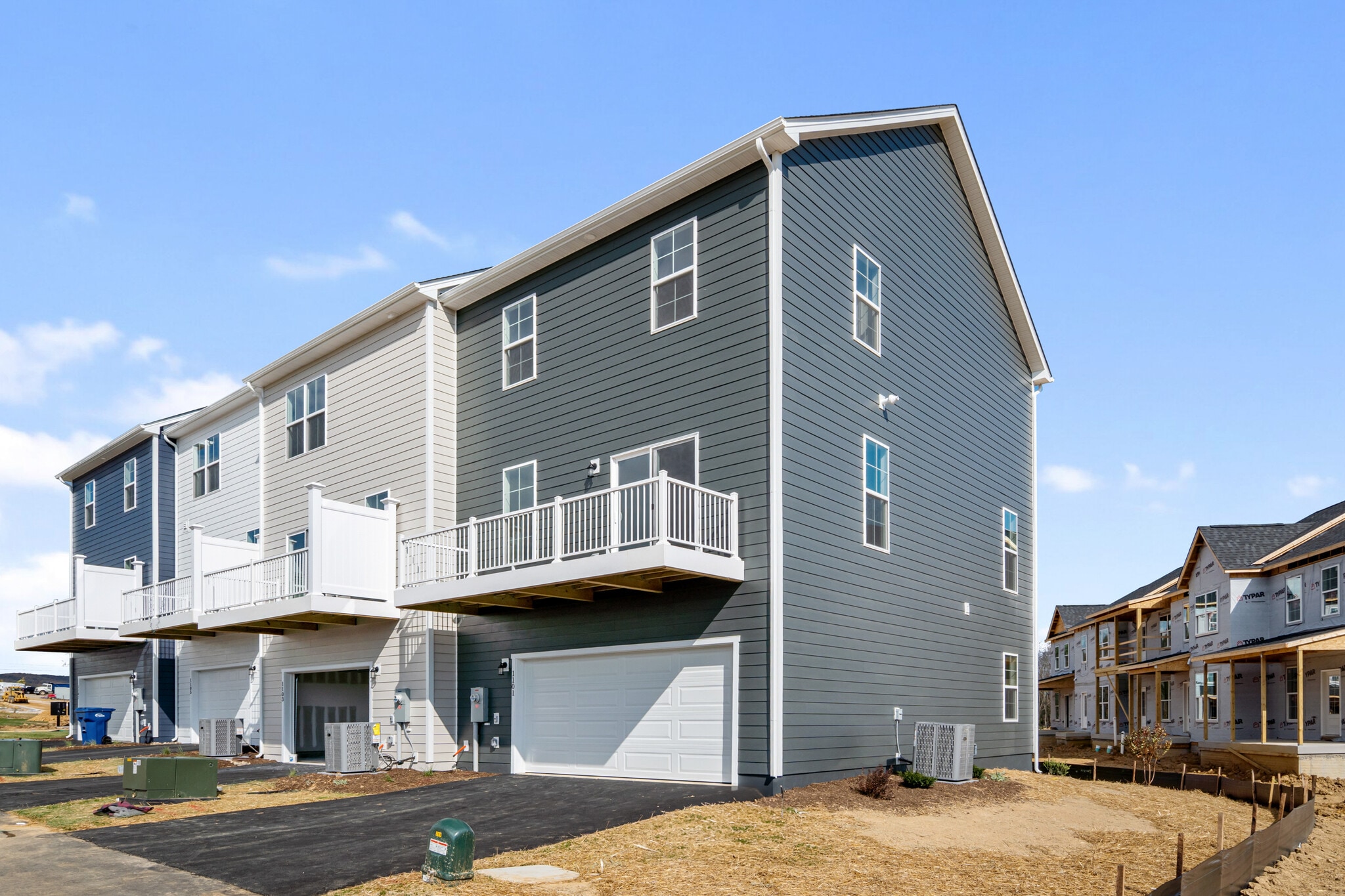 Building Photo - 1101 Balsam Ln