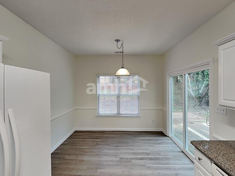 Building Photo - 15281 Eric Kyle Dr