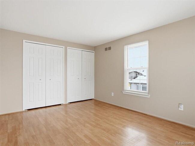 Building Photo - 35213 Taffy Dr