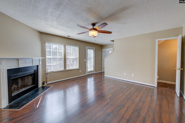 Building Photo - 1908 Lake Carolina Dr