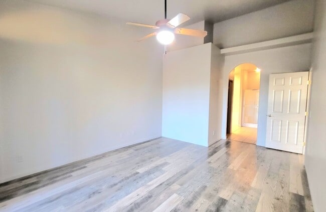 Building Photo - 1101 Bourbon St