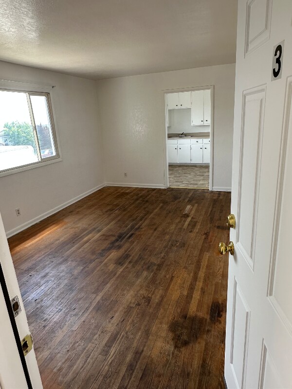 Building Photo - 308 Kay Ave