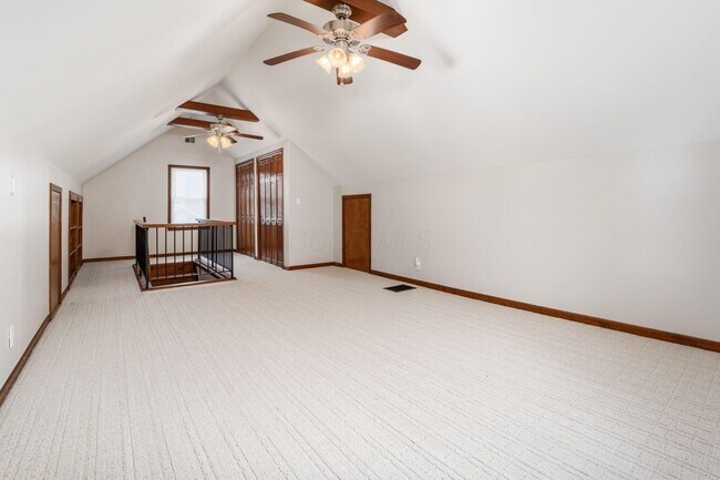 Building Photo - 884 S Chesterfield Rd