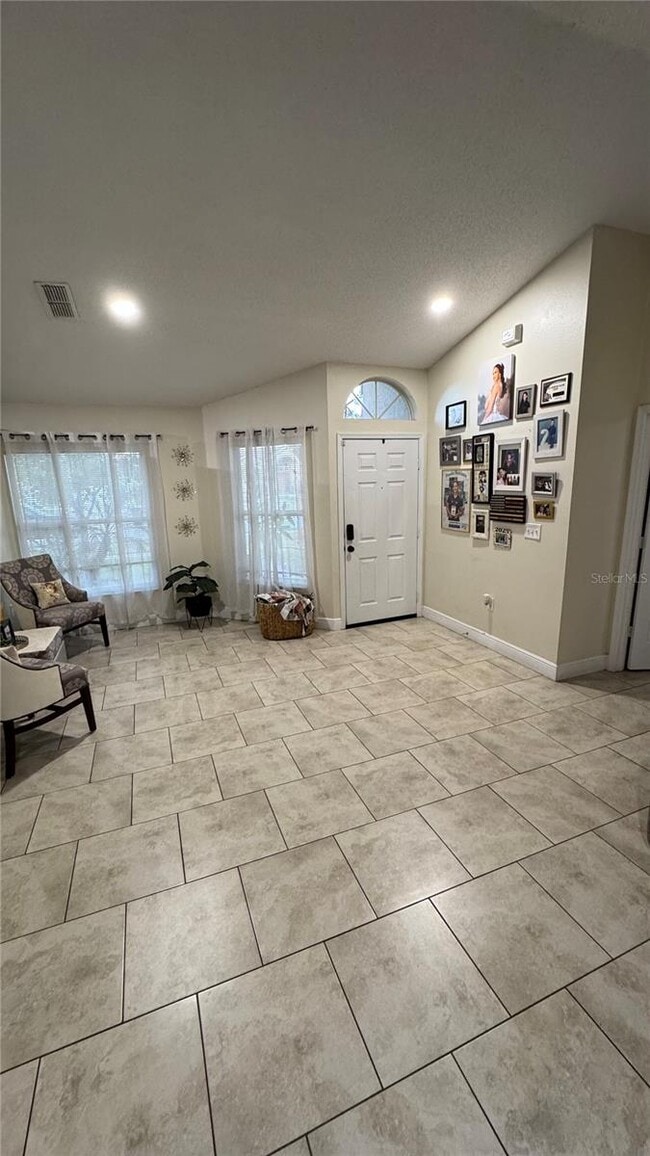 Building Photo - 3923 Blackberry Cir