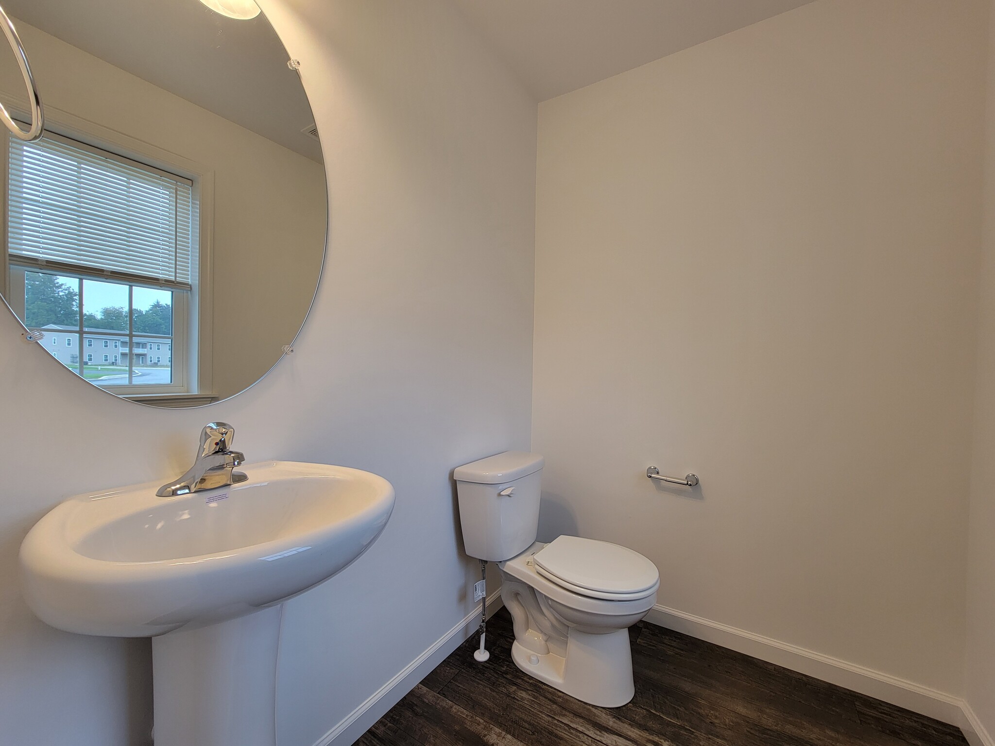 Building Photo - 146 Robert Cir