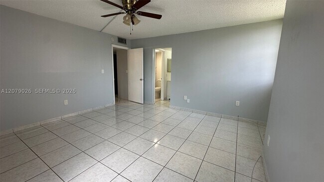 Building Photo - 10425 SW 112th St