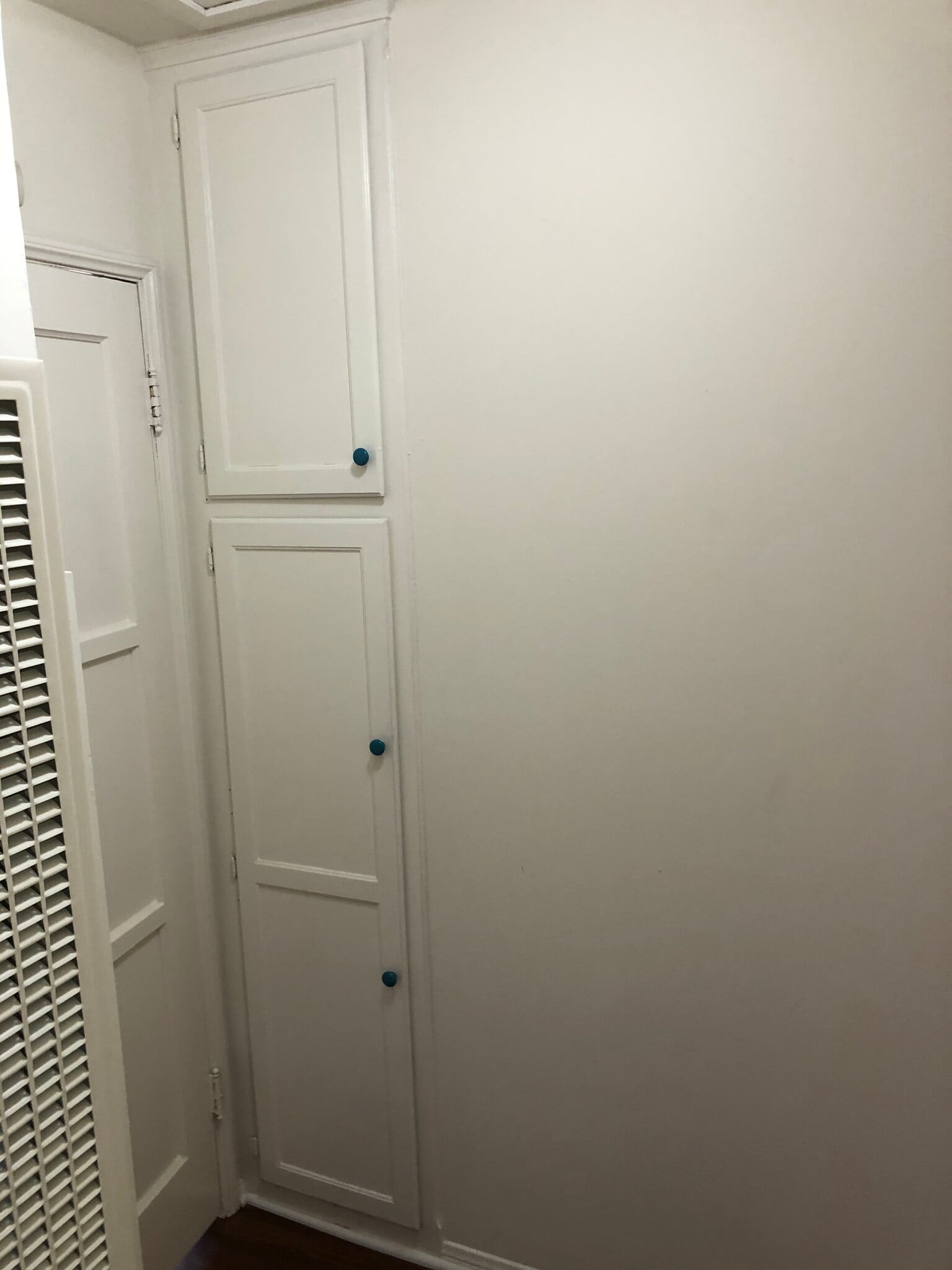 Building Photo - 647 Brooks Ave