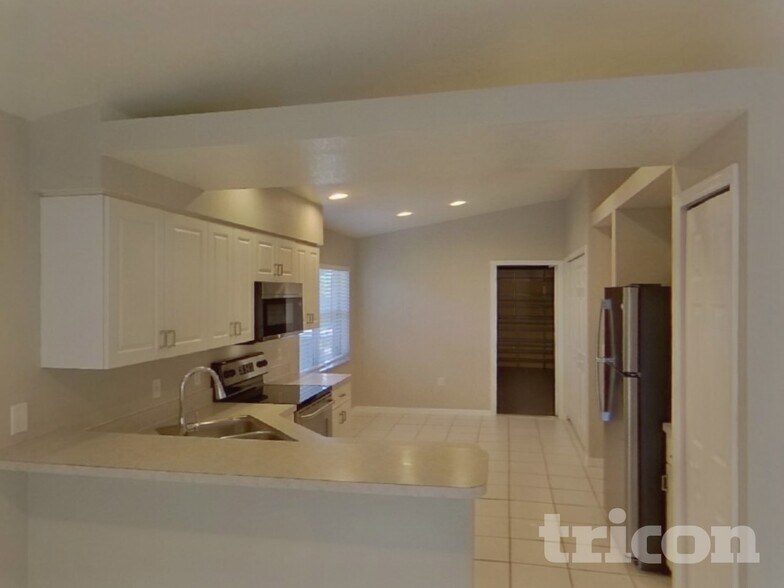 Building Photo - 184 Jennifer Dr