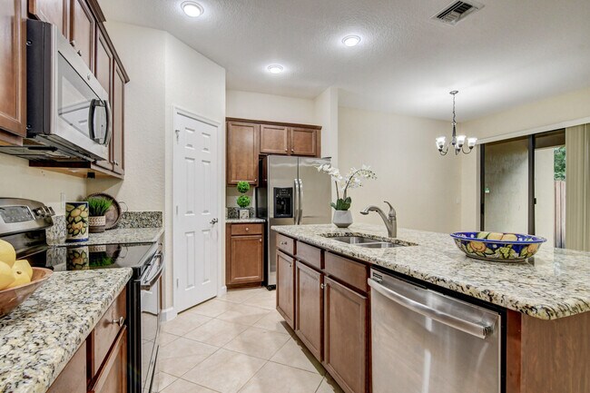 Building Photo - 10366 Wellington Parc Dr