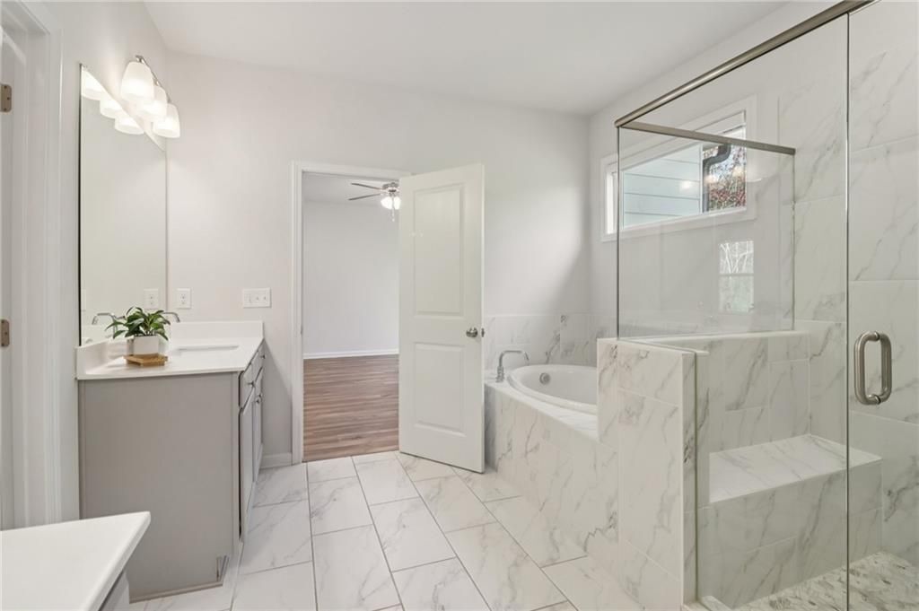 Building Photo - 3507 Creek Hollow