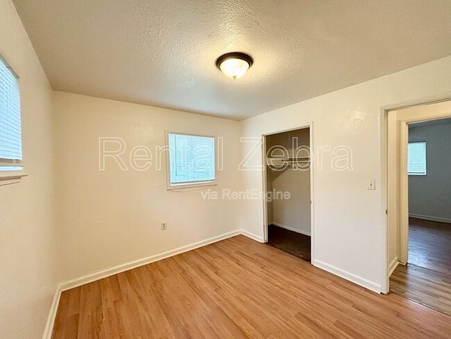 Building Photo - 641 M St