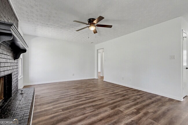 Building Photo - 608 S Jeff Davis Dr