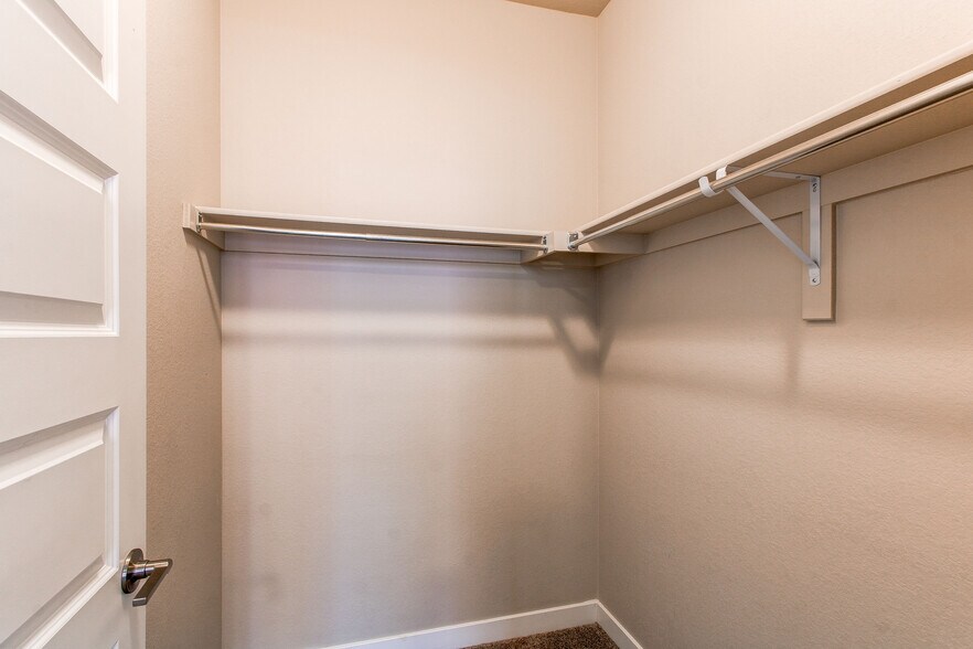Second bedroom with walk-in closet - 1745 W 66th Ave