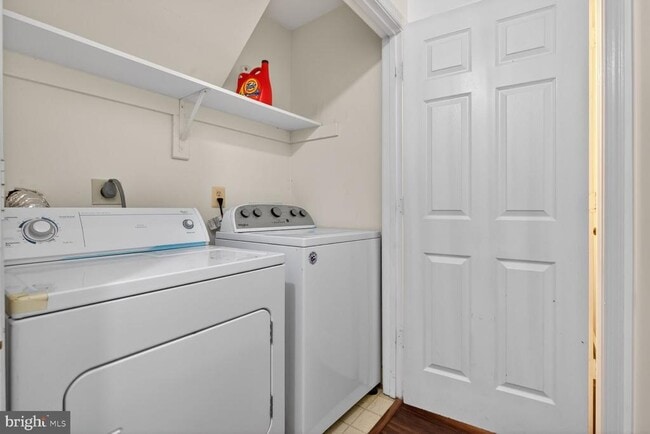 Building Photo - 12655 Wimbley Ln