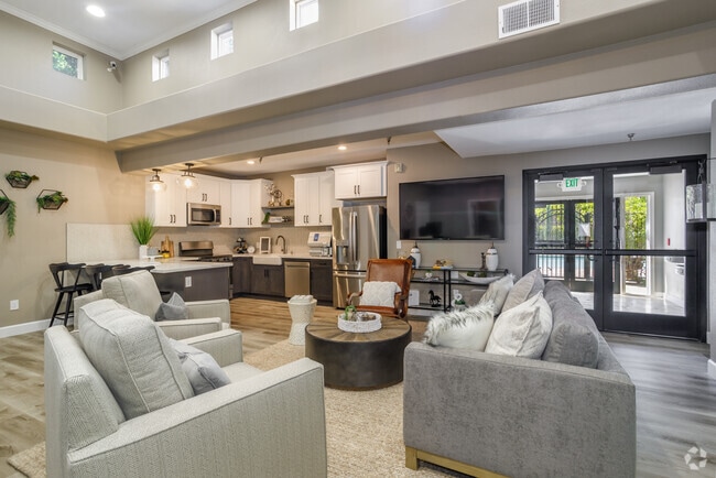 Clubhouse - CASTELLINO @ LAGUNA WEST