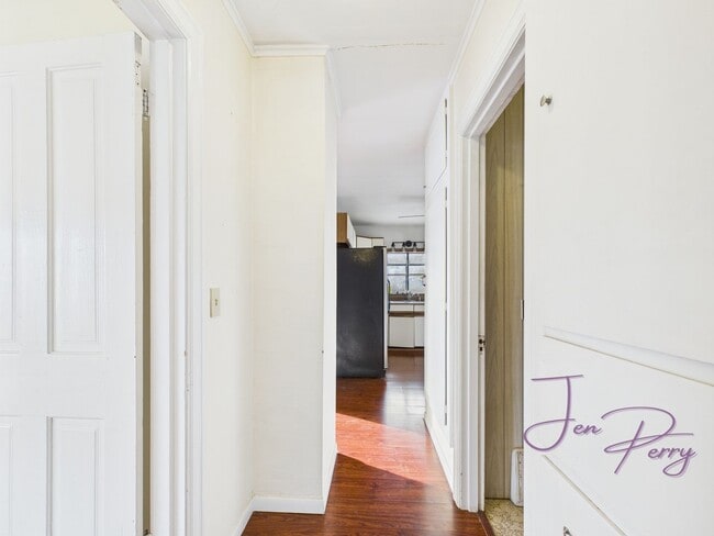 Building Photo - Two Bedroom One Bath House for Rent in Everson with Detached Garage