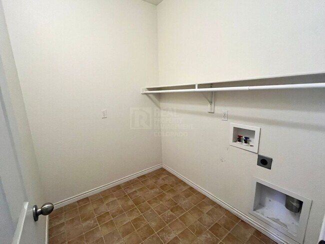 Building Photo - 10829 Tincup Creek Point