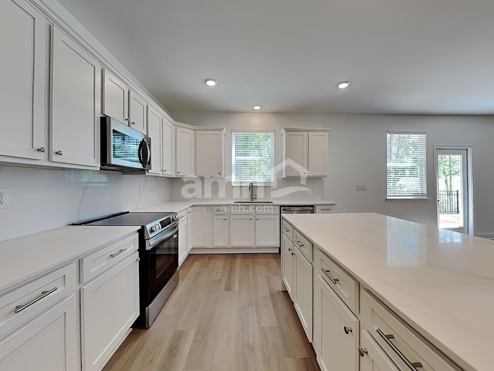 Building Photo - 190 Hickory Pointe Rd