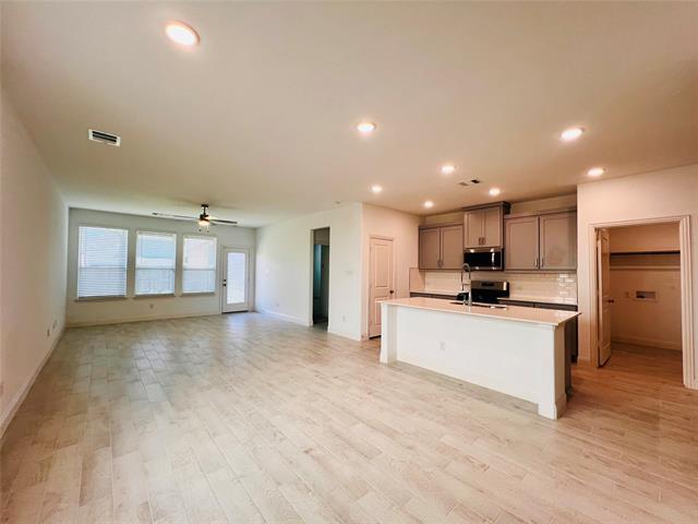 Building Photo - 3107 Lucia Wy