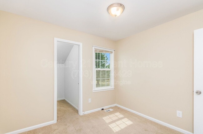 Building Photo - 14447 Cool Oak Ln