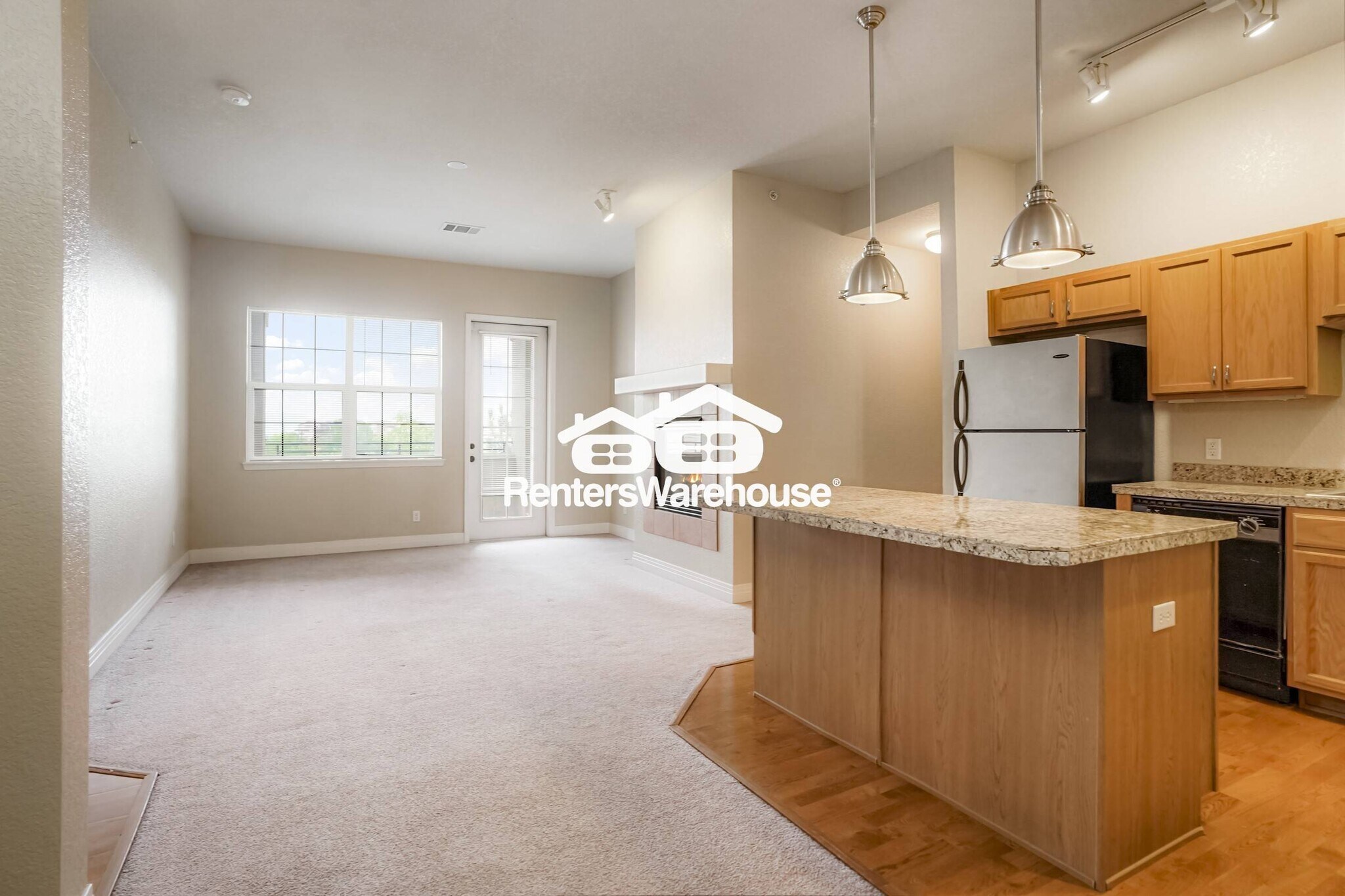 Building Photo - 199 Quebec St