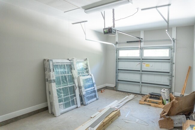 Building Photo - 2917 Grady Rd