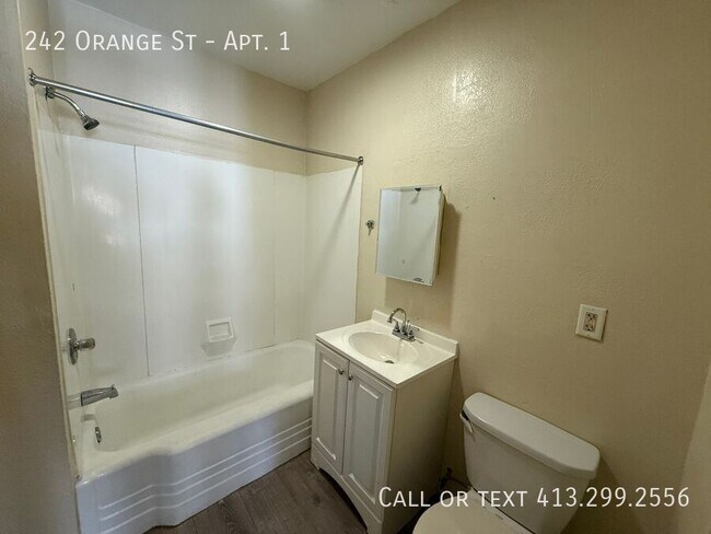 Building Photo - 242 Orange St