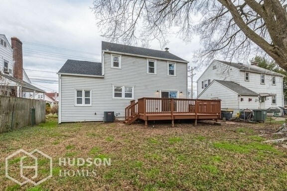 Building Photo - 606 Boxwood Rd