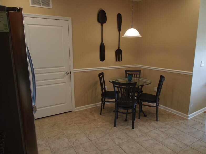 Building Photo - 3412 Warrens Way