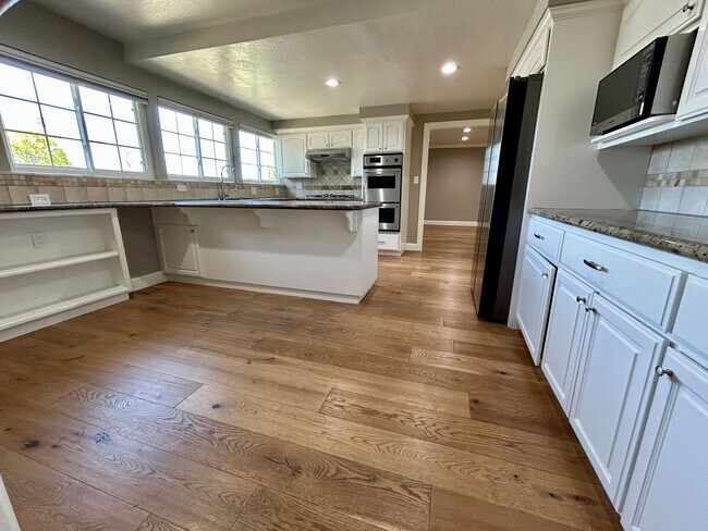 Building Photo - Modern Oasis with Pool and prime Almaden L...