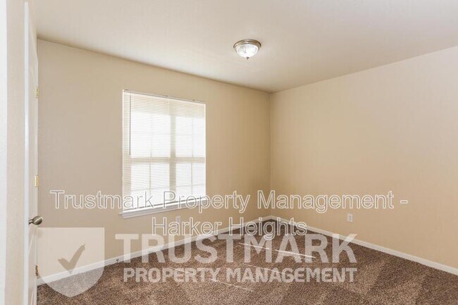 Building Photo - 411 Brittney Way