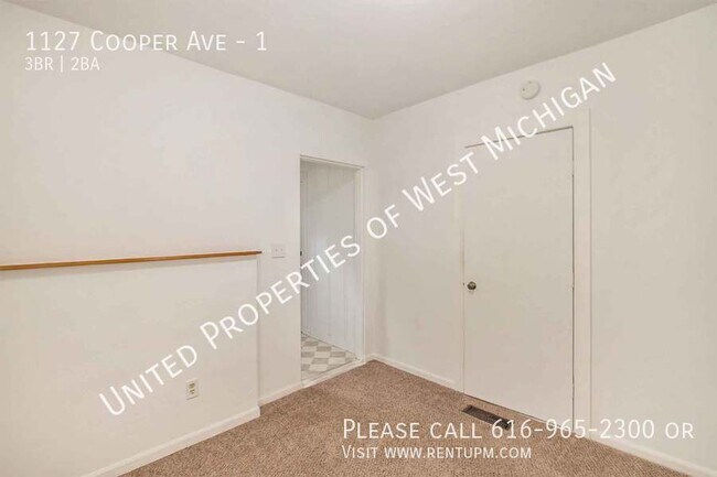Building Photo - Available Now | 3 Bedroom 2 Bathroom Lower...