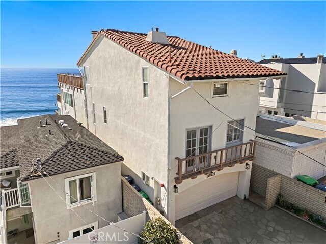 Building Photo - 1045 Gaviota Dr