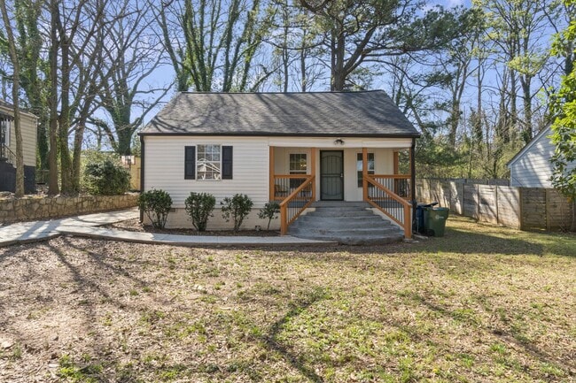 Building Photo - Conveniently located near Tyler Perry Stud...