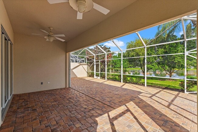 Building Photo - 8120 SE Paurotis Ln