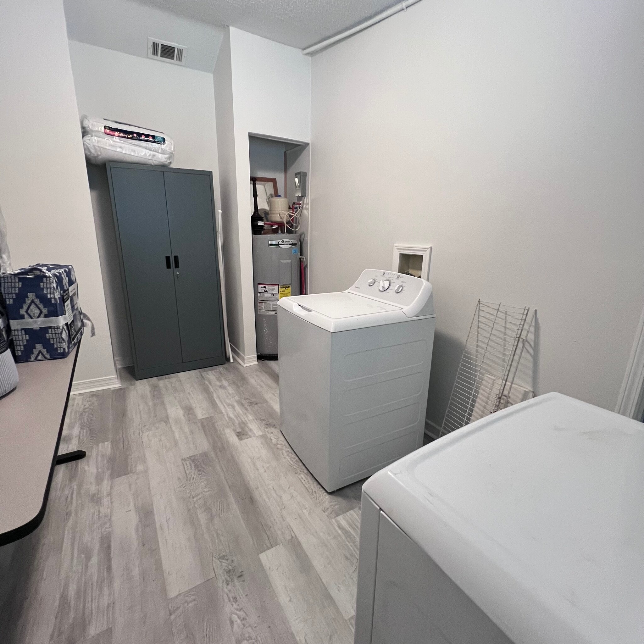 Building Photo - 4584 Tamarind Dr