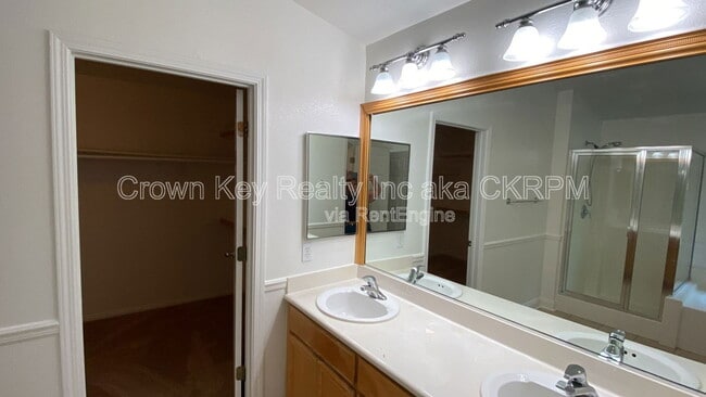 Building Photo - 673 Nacomis Ct