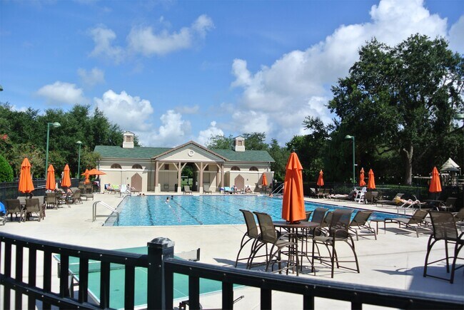 Building Photo - 607 Nadina Pl