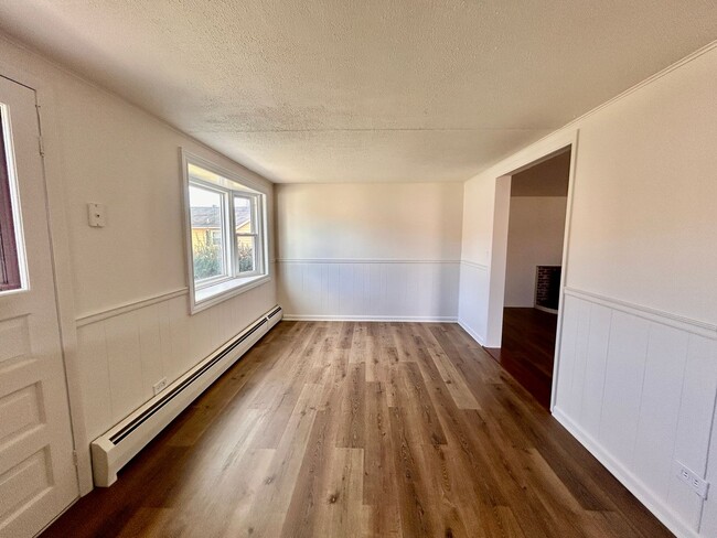 Building Photo - Charming 3 Bedroom Ephrata Home with Garage