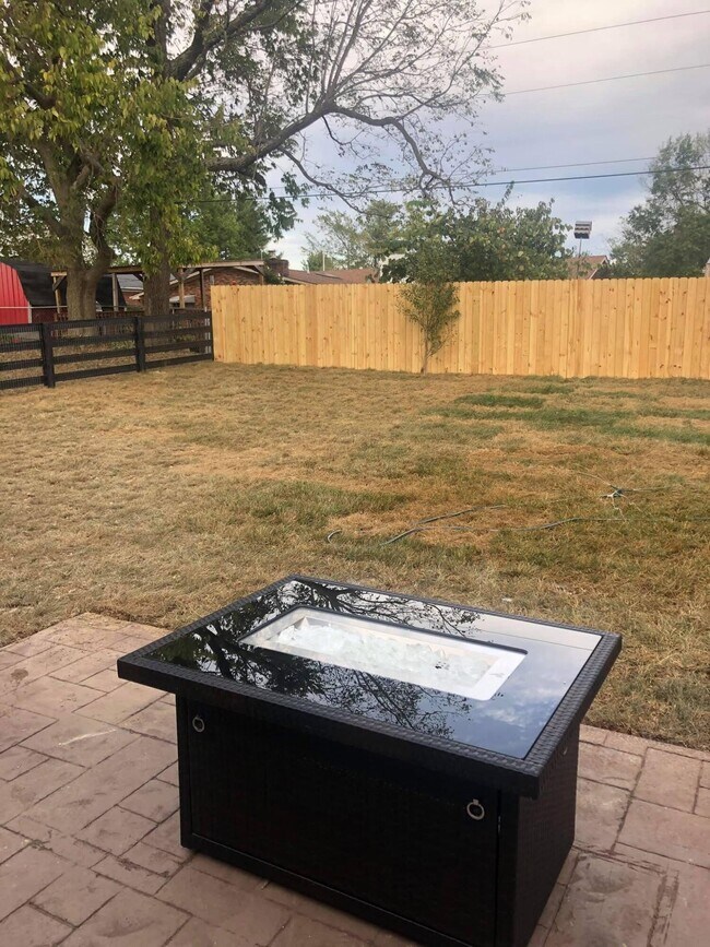 Building Photo - 952 Auckland Ave